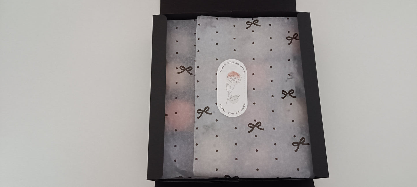 16 candles gift box for home your decor ideas, beautiful peonies, soft colours for a relaxed and calm spaces, soy wax